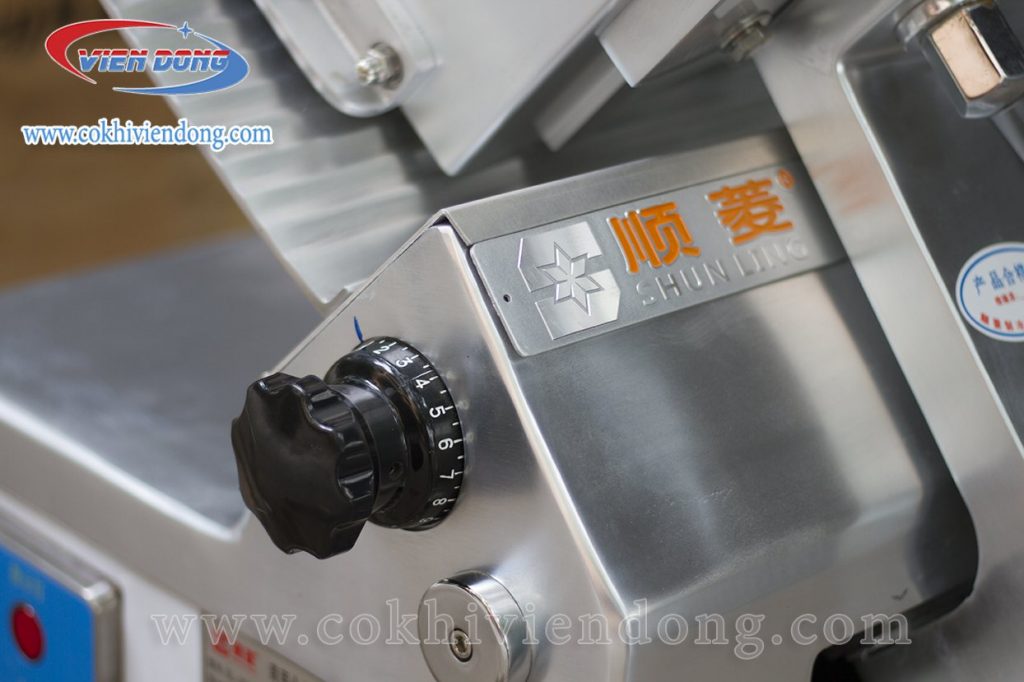 Máy cắt thịt đông 